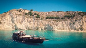 The little pirates are having fun